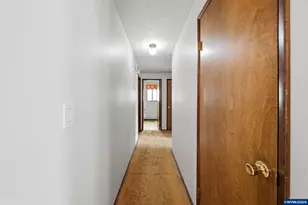 20130 SW 71st Ave, Tualatin, OR 97062 - Photo 17