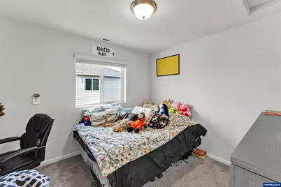 4940 Skylab Av NE, Salem, OR 97305 - Photo 15