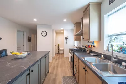 105 Columbus St NE, Albany, OR 97321 - Photo 11