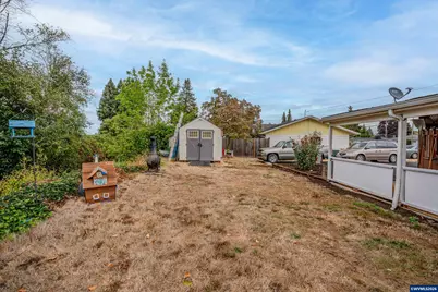 1700 S 2nd St, Lebanon, OR 97355 - Photo 27