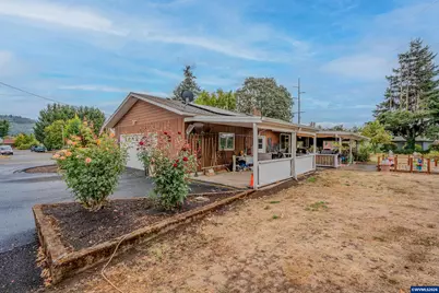 1700 S 2nd St, Lebanon, OR 97355 - Photo 29