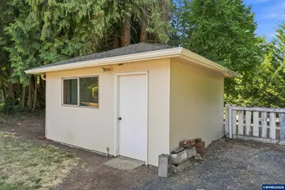 206 Benton Pl NW, Albany, OR 97321 - Photo 9