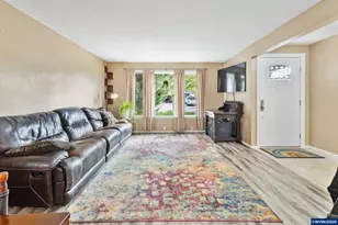 4565 Swallow Ct NE, Salem, OR 97301 - Photo 7