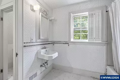 575 24th St NE, Salem, OR 97301 - Photo 33
