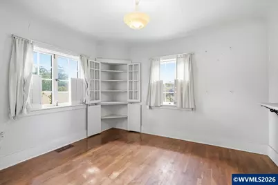 575 24th St NE, Salem, OR 97301 - Photo 11