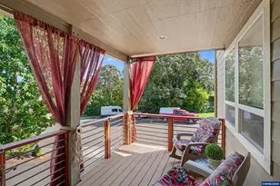 1685 Hillcrest Ct NW, Salem, OR 97304 - Photo 5