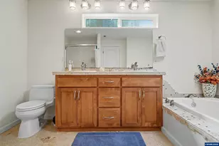 1685 Hillcrest Ct NW, Salem, OR 97304 - Photo 27