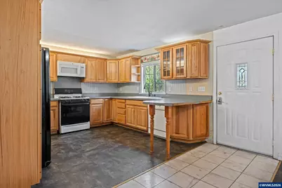 712 Cummings Ln N, Keizer, OR 97303 - Photo 5
