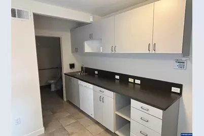 120 Salem Heights Av S, Salem, OR 97302 - Photo 3