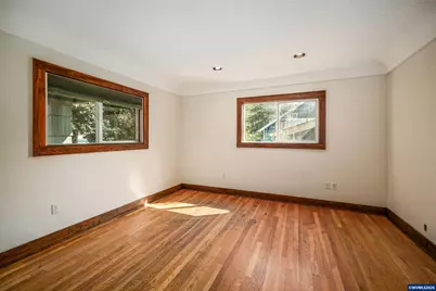 1390 Elm St NW, Salem, OR 97304 - Photo 9