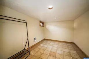 1390 Elm St NW, Salem, OR 97304 - Photo 35