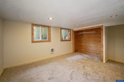 1390 Elm St NW, Salem, OR 97304 - Photo 29