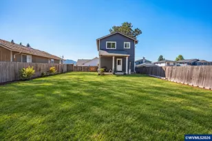 887 Wassom St, Lebanon, OR 97355 - Photo 3