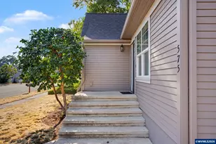 575 E Jefferson St, Stayton, OR 97383 - Photo 3