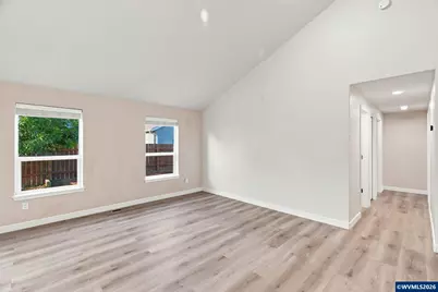 4928 Manning Dr NE, Salem, OR 97305 - Photo 15