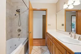 429 Stoneway Dr NW, Salem, OR 97304 - Photo 25