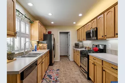411 Ike Mooney Rd NE, Silverton, OR 97381 - Photo 9