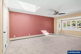 560 NW Hemlock Ave, Corvallis, OR 97330 - Photo 17