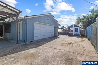 560 NW Hemlock Av, Corvallis, OR 97330 - Photo 37