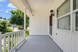 321 N 8th St, Cottage Grove, OR 97424 - Photo 5