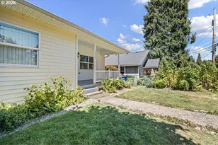 321 N 8th St, Cottage Grove, OR 97424 - Photo 3