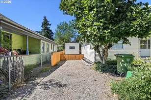 321 N 8th St, Cottage Grove, OR 97424 - Photo 37