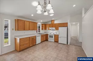 1000 SW Aspen Ln, Dallas, OR 97338 - Photo 11