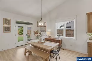 4644 NE Crown Ln, Albany, OR 97321 - Photo 17