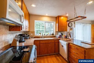 546 SW Hayter St, Dallas, OR 97338 - Photo 15