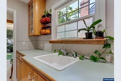 1655 Pearl St NE, Salem, OR 97301 - Photo 19
