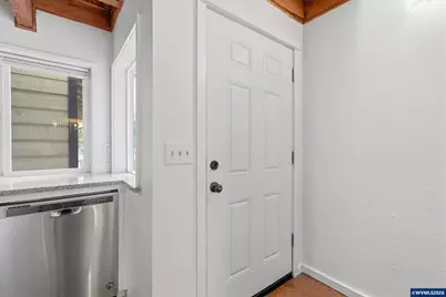 274 NE Powderhorn Dr, Corvallis, OR 97330 - Photo 5