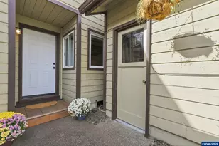 274 NE Powderhorn Dr, Corvallis, OR 97330 - Photo 3