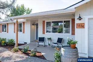 1874 CedarCrest Dr S, Salem, OR 97306 - Photo 3
