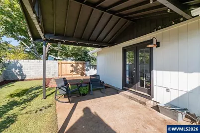 1874 Cedarcrest Dr S, Salem, OR 97306 - Photo 33