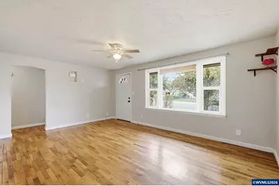 485 21st St, Springfield, OR 97477 - Photo 5