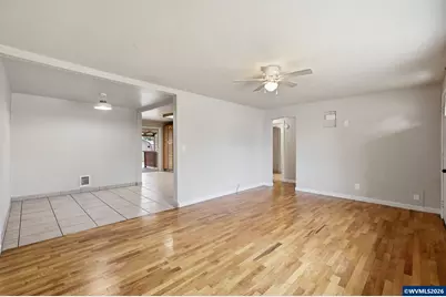 485 21st St, Springfield, OR 97477 - Photo 7