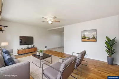 485 21st St, Springfield, OR 97477 - Photo 9