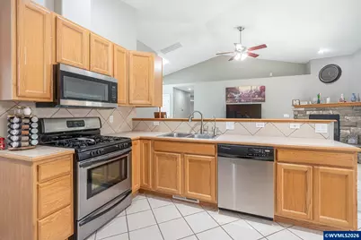 1169 SW Birch St, Dallas, OR 97338 - Photo 15