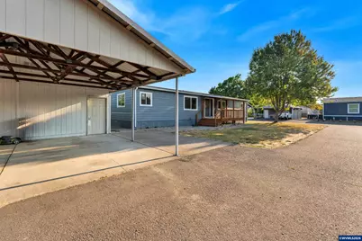 31919 N Lake Creek Dr #72, Tangent, OR 97389 - Photo 3
