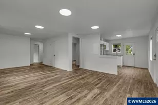 905 20th St SE, Salem, OR 97301 - Photo 11