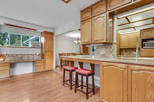 880 Hillview Dr, Lebanon, OR 97355 - Photo 9