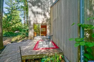 4298 River Rd S, Salem, OR 97302 - Photo 35