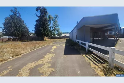 2123 Main St, Sweet Home, OR 97386 - Photo 3
