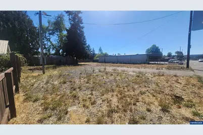 2123 Main St, Sweet Home, OR 97386 - Photo 5