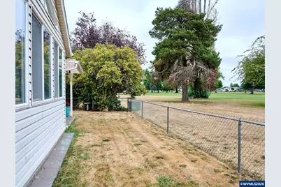 1090 Randolph Rd, Woodburn, OR 97071 - Photo 37
