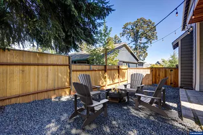 207 Sweden Cir, Silverton, OR 97381 - Photo 39