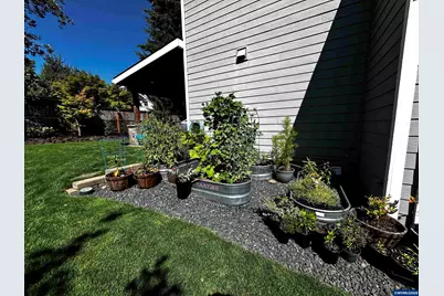 207 Sweden Cir, Silverton, OR 97381 - Photo 45