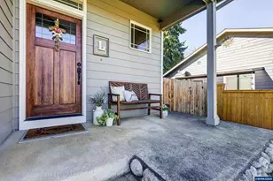 207 Sweden Cir, Silverton, OR 97381 - Photo 3