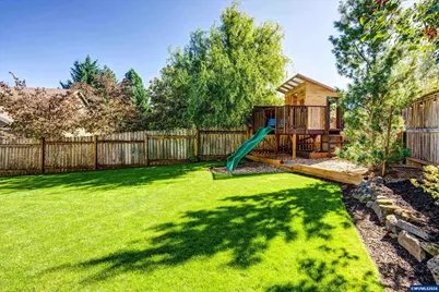 207 Sweden Cir, Silverton, OR 97381 - Photo 43
