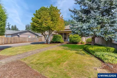 1005 S Water St, Silverton, OR 97381 - Photo 3